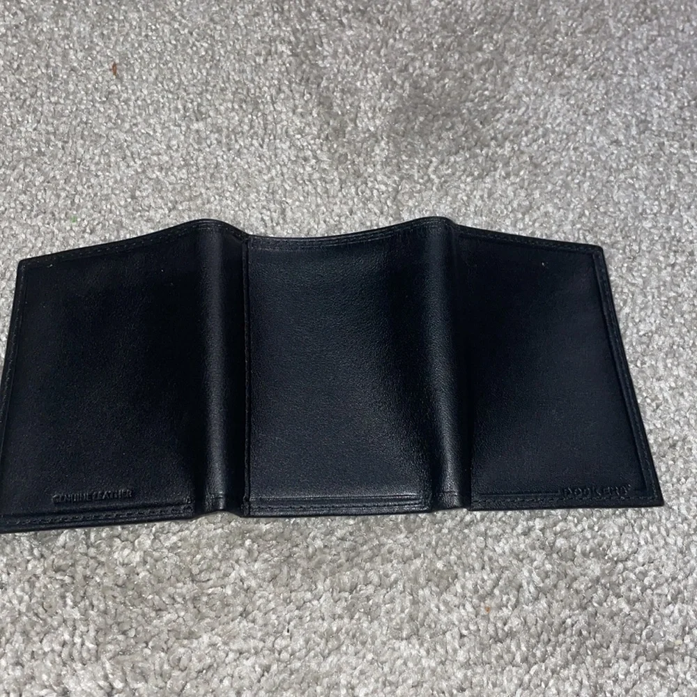 Dockers black out folded wallet with cc slots new